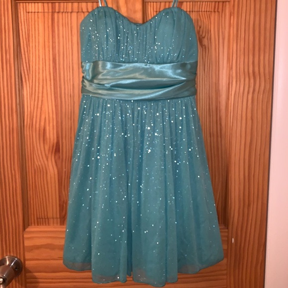 Speechless Dress - Picture 3 of 4